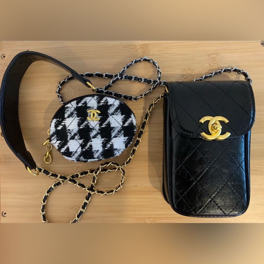 Chanel clutch set